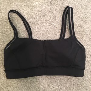 Lululemon Size 2 Sports Bra